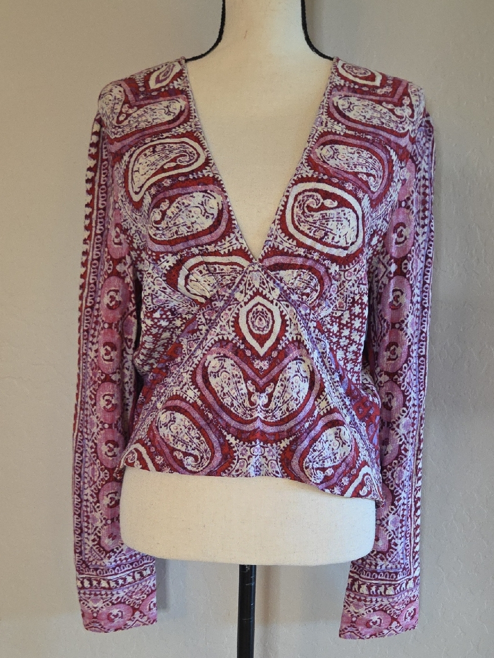 Free People Pink Paisley V-Neck Lightweight Long Sleeve Top  Size Large NWOT